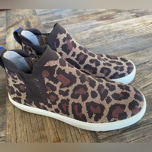 Rothy’s Wild cat animal print Chelsea High top boot - LIMITED size 8 So fun!